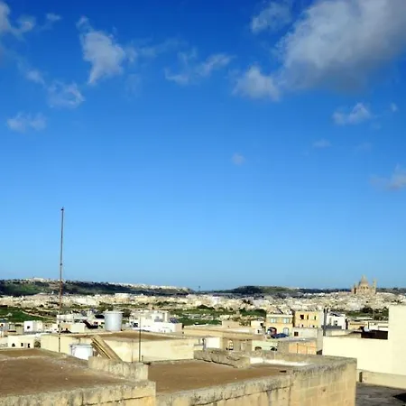 Charming Townhouse With Terrace Gozo * Sannat