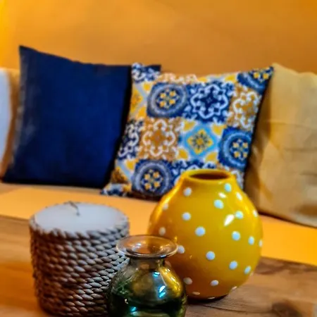 A Charming And Cosy Townhouse In A Quaint Village *