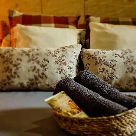 A Charming And Cosy Townhouse In A Quaint Village *
