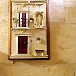 Charming Townhouse With Terrace Gozo Саннат