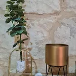 Charming Townhouse With Terrace Gozo Дом отдыха