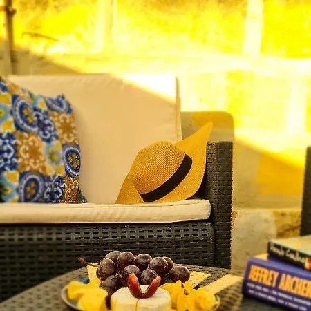 A Charming And Cosy Townhouse In A Quaint Village * Sannat