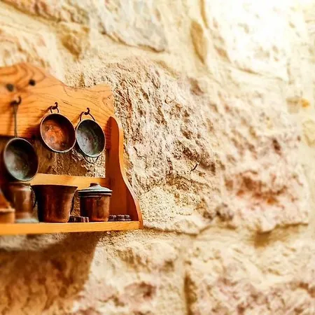 Charming Townhouse With Terrace Gozo Дом отдыха *