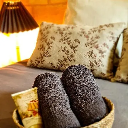 A Charming And Cosy Townhouse In A Quaint Village בית נופש