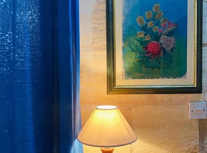 Charming Townhouse With Terrace Gozo Дом отдыха Саннат