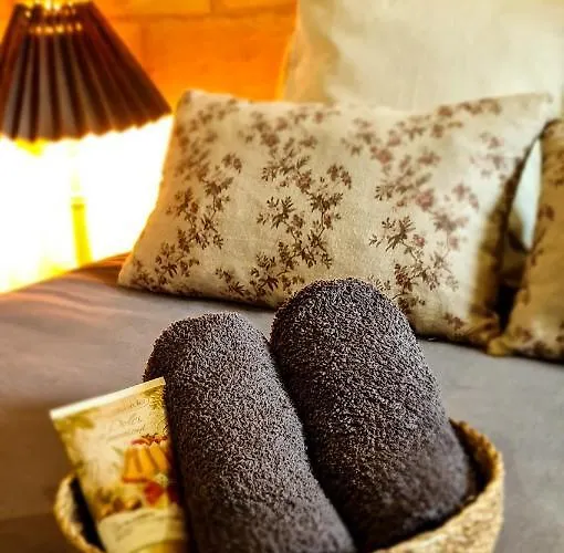 Charming Townhouse With Terrace Gozo Дом отдыха